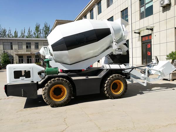 self loading truck mixer