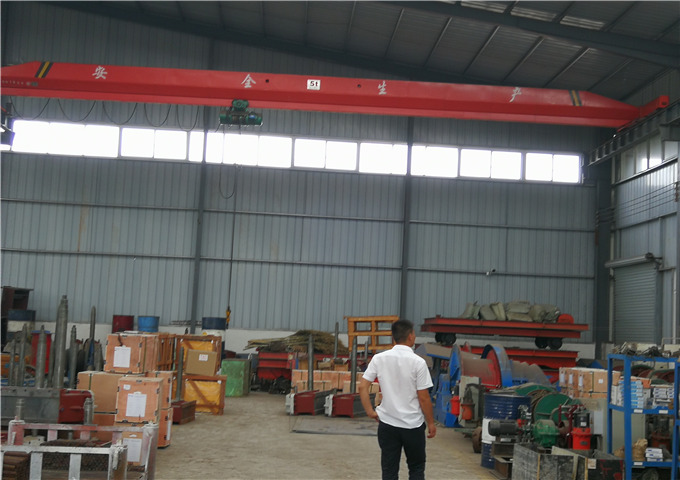 Get a single girder overhead crane