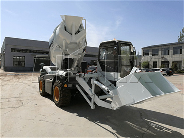 China's self loading concrete mixer