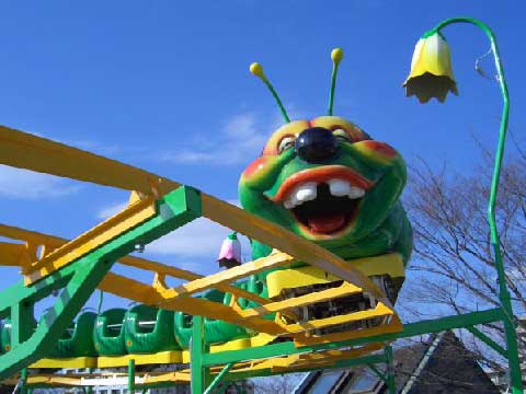 Wacky-Worm-Family-Roller-Coaster