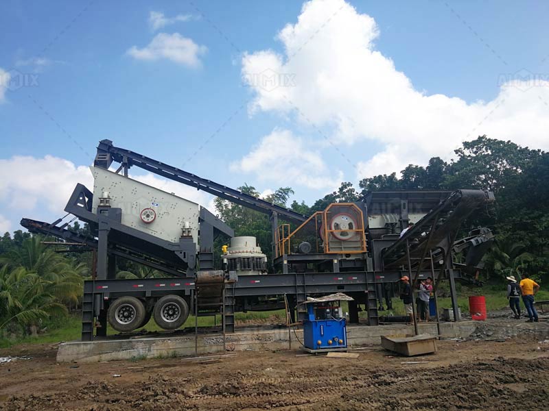 big mobile crushing station cone type