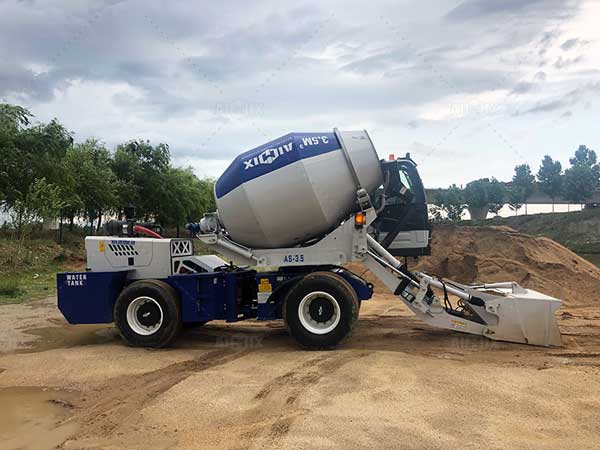 self loading mixer